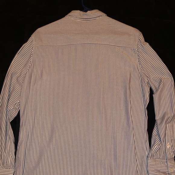 Tahari womens button up shirt - Picture 3 of 4
